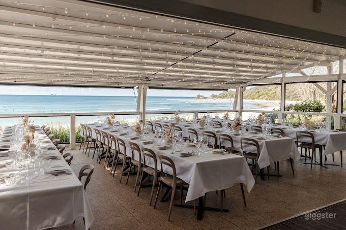 Beach Front Restaurant  Photo 3