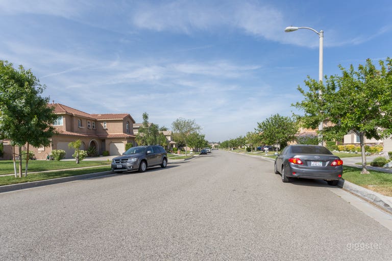  Classic Contemporary American Home 