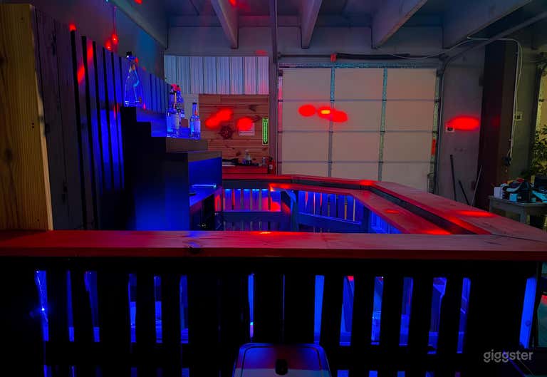  BAR ÉCLAIRÉ AU LED AVEC BOULE DISCO 