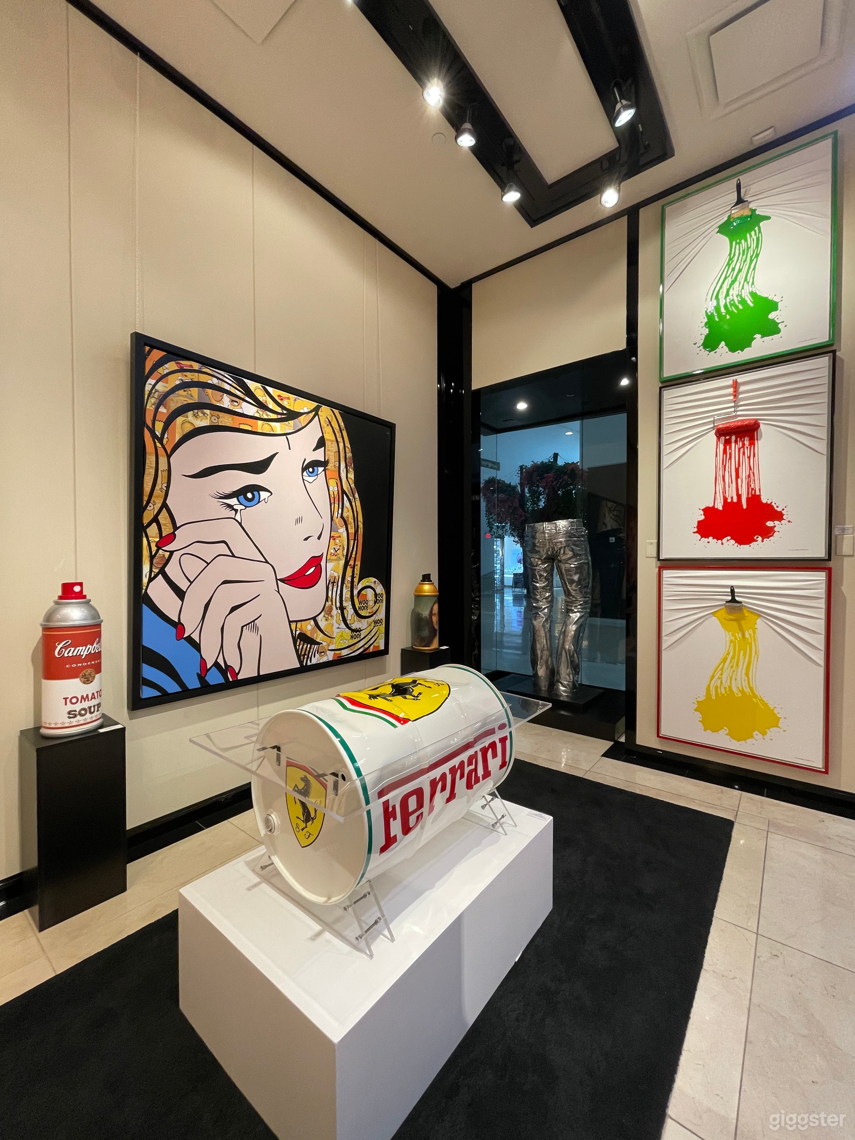 Upscale Fine Art Gallery in Las Vegas Photo 4