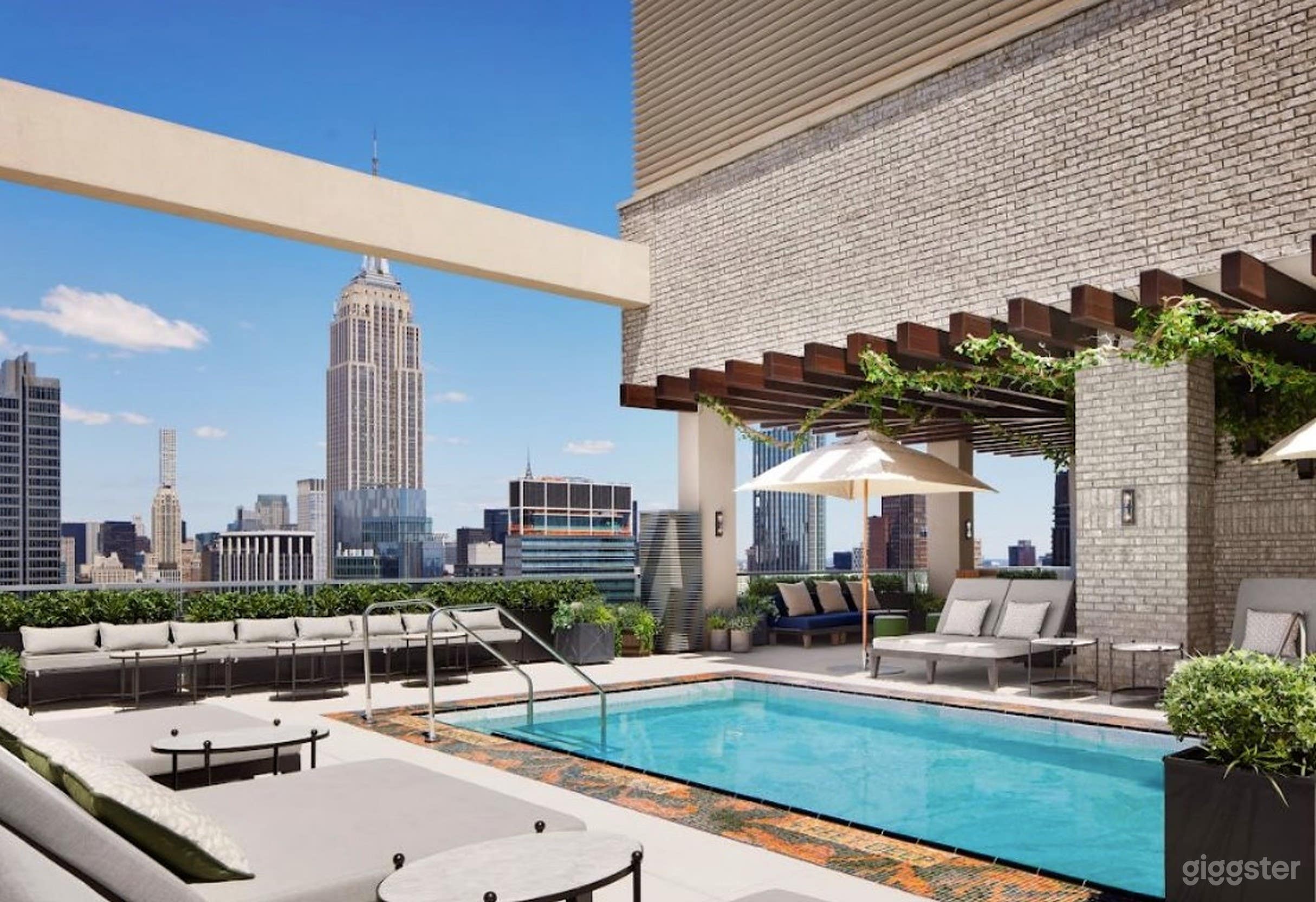 Rooftop Pool Marvel Photo 4