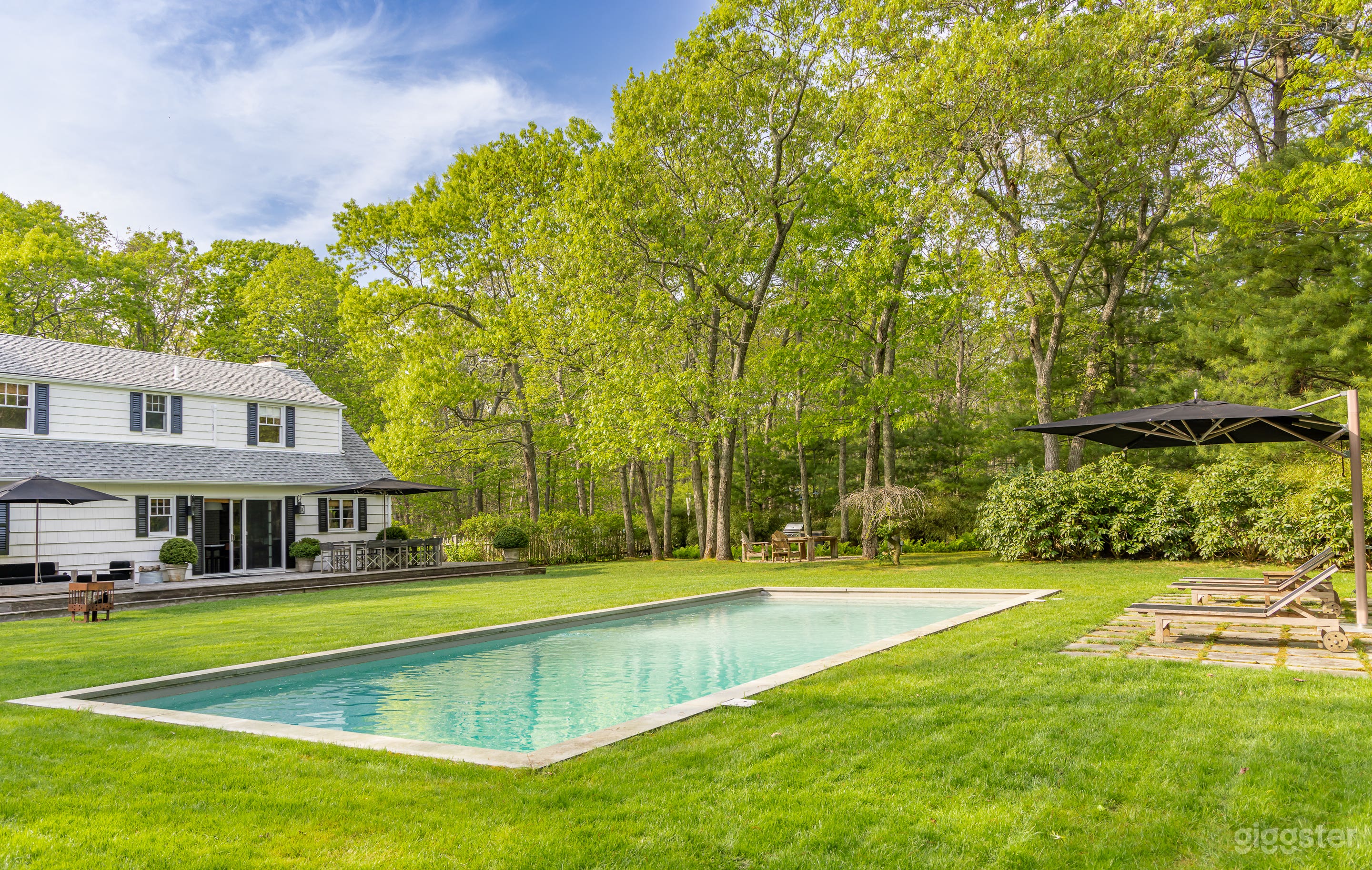 Stylish Cape style retreat in East Hampton Photo 3