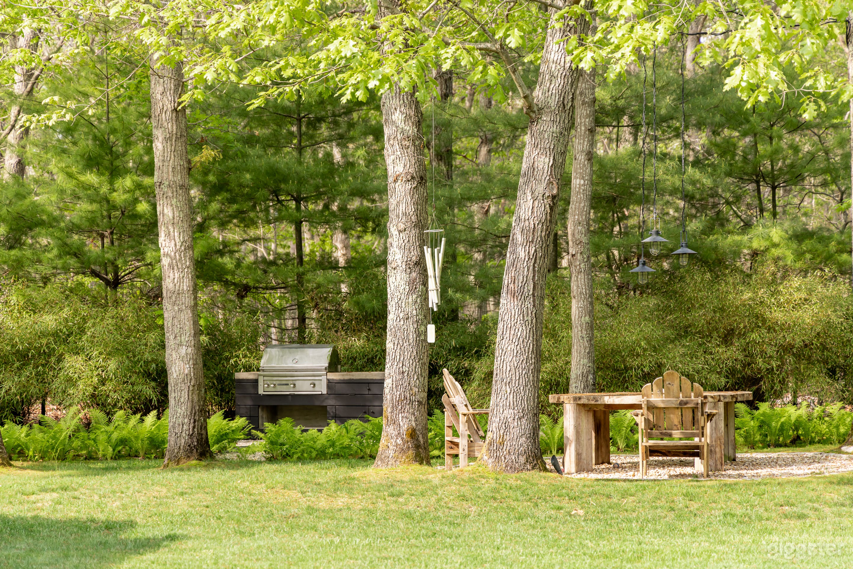 Stylish Cape style retreat in East Hampton Photo 4