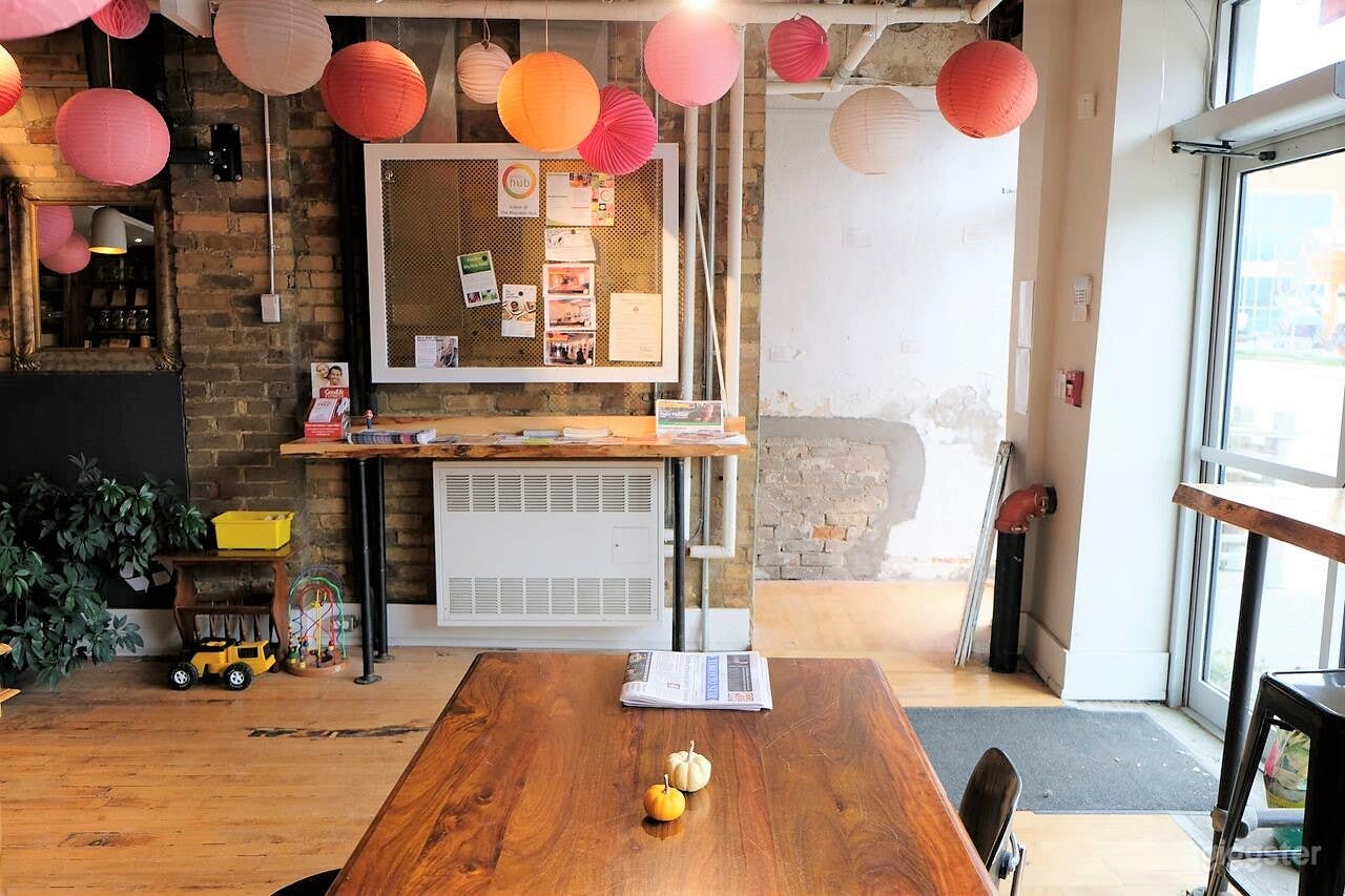 Beautiful Cafe Photo 3