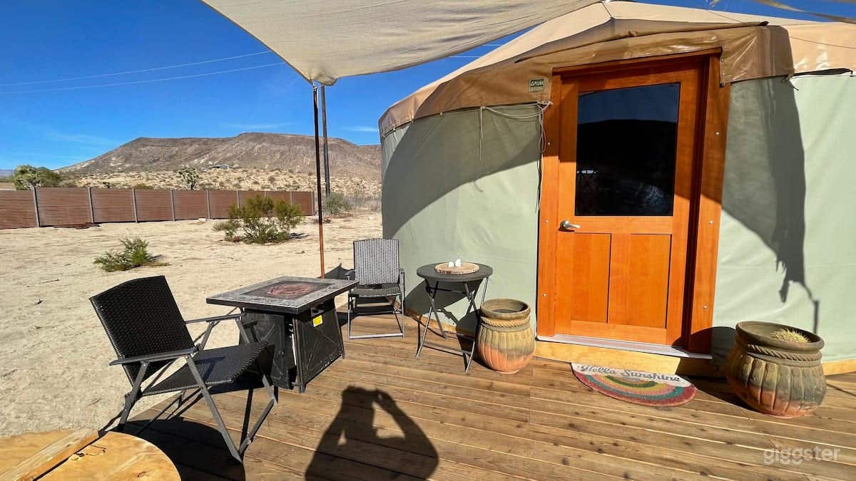 Meditative 20’ Yurt in Yuca Valley Photo 3