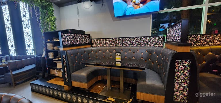  Butterfly Themed Restaurant | Bar | Club 