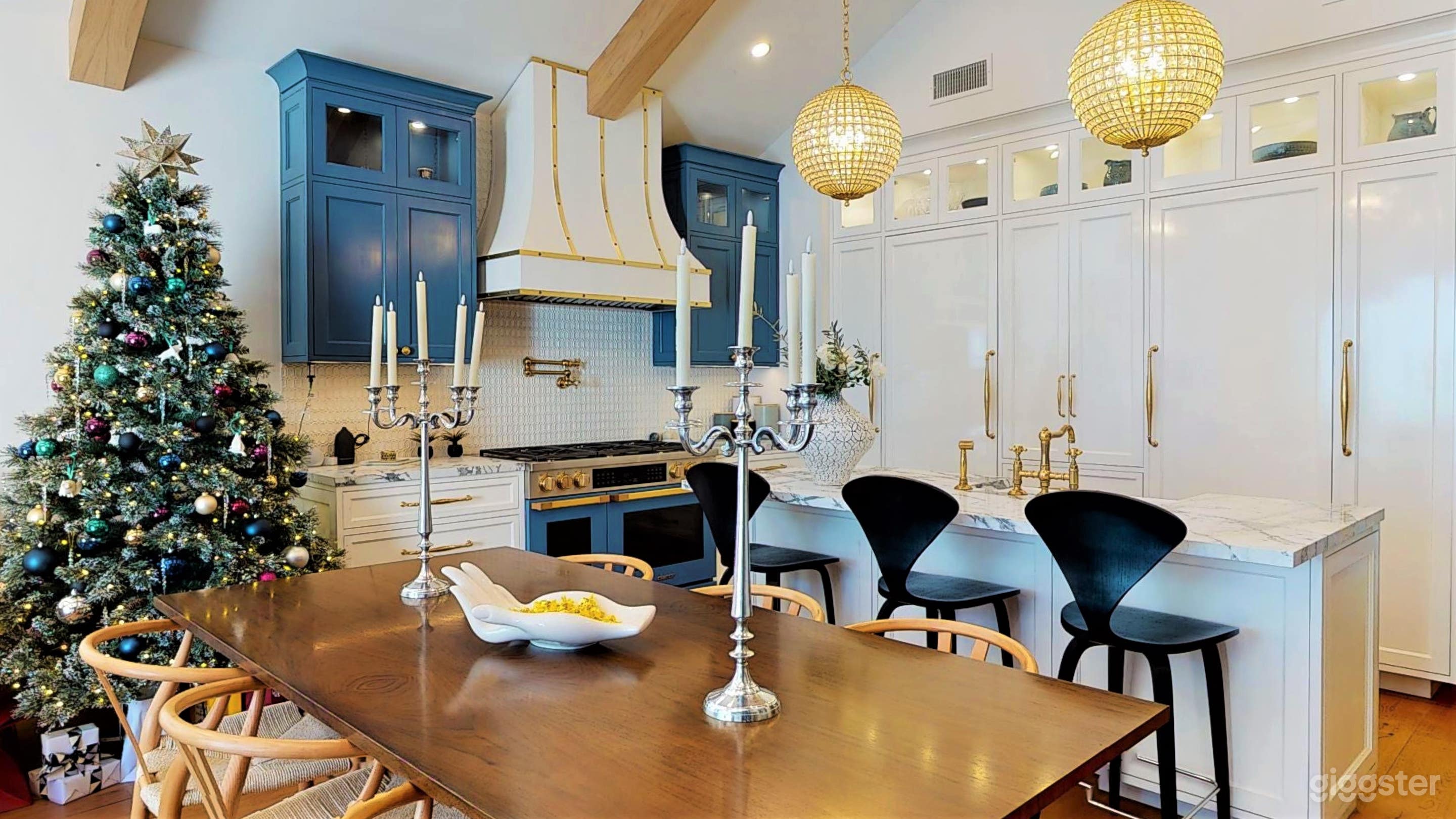 Kitchen/dinning area 