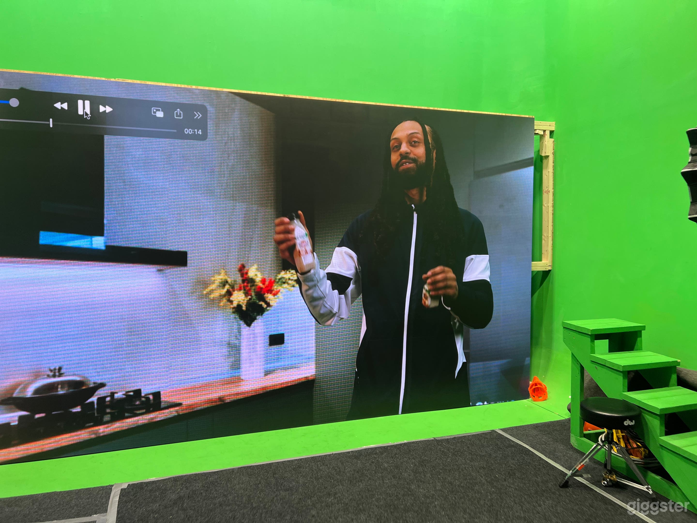 15X10 LED WALL Photo 2