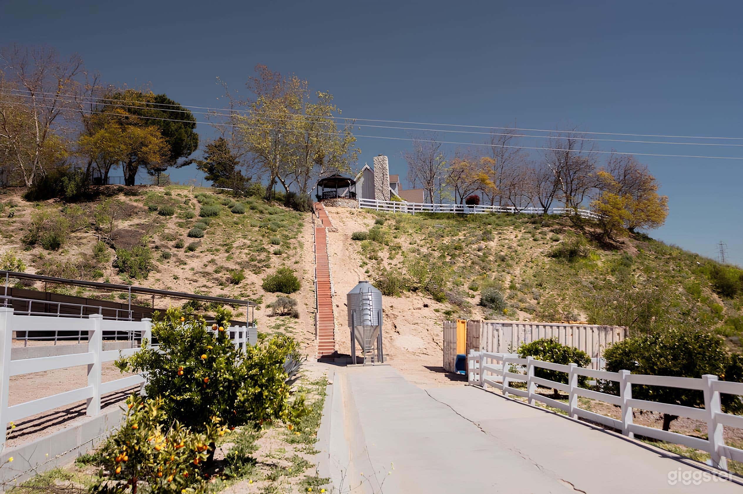 Healing Hills Ranch, 400 acres of beautiful land Photo 2