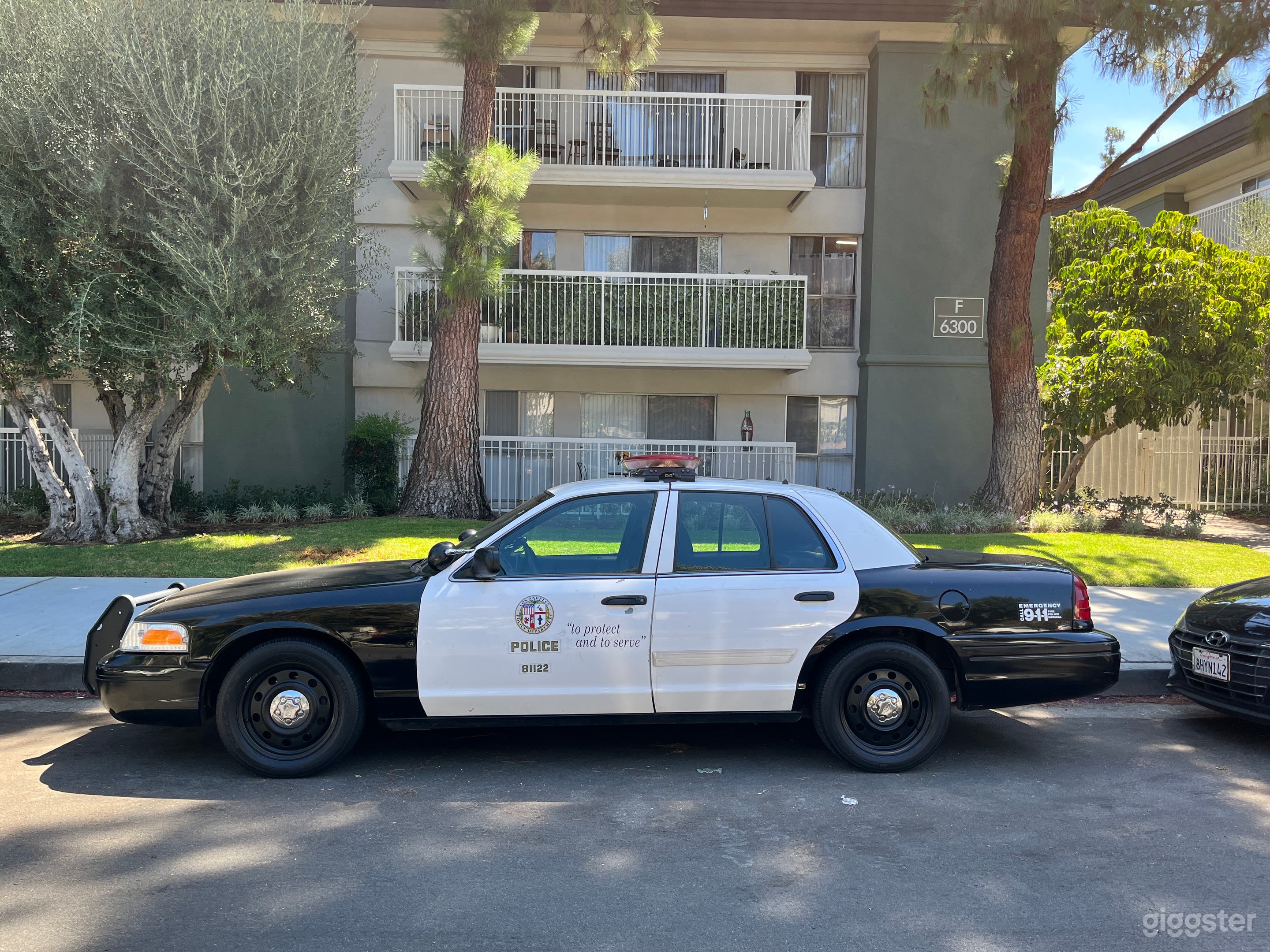 LAPD Black-and-White Ford Crown Victoria!!!! Photo 3