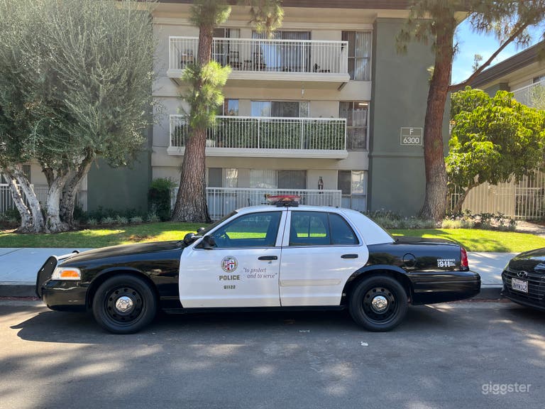  LAPD Black-and-White Ford Crown Victoria!!!! 