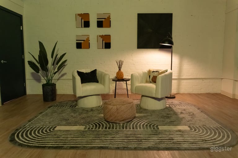  Podcast & Interview Content Studio Set 