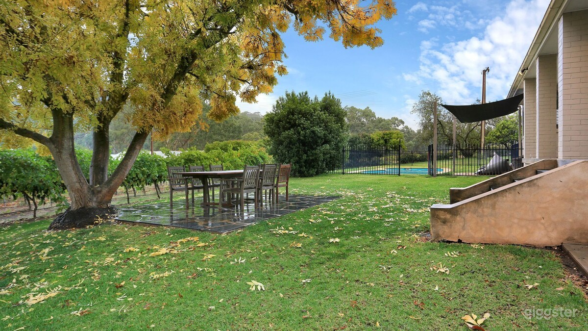 Outdoor Swimming Pool Hire in a 46 Acre Vineyard Photo 4
