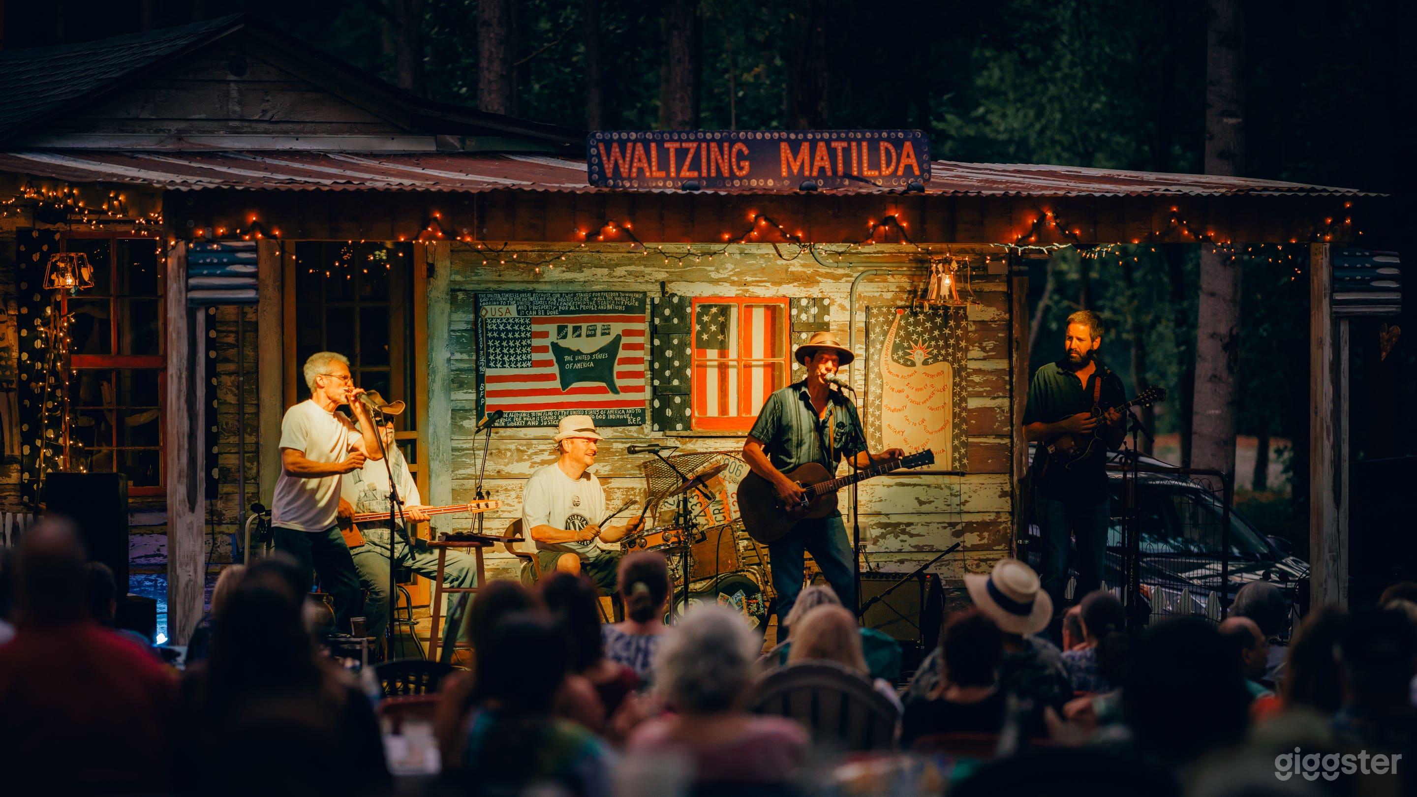 Intimate Outdoor Concert Space in Milton Photo 2