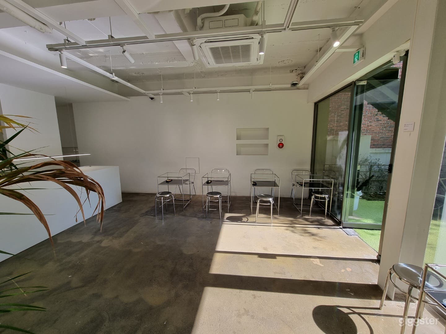 Stylish Coworking Space Photo 4