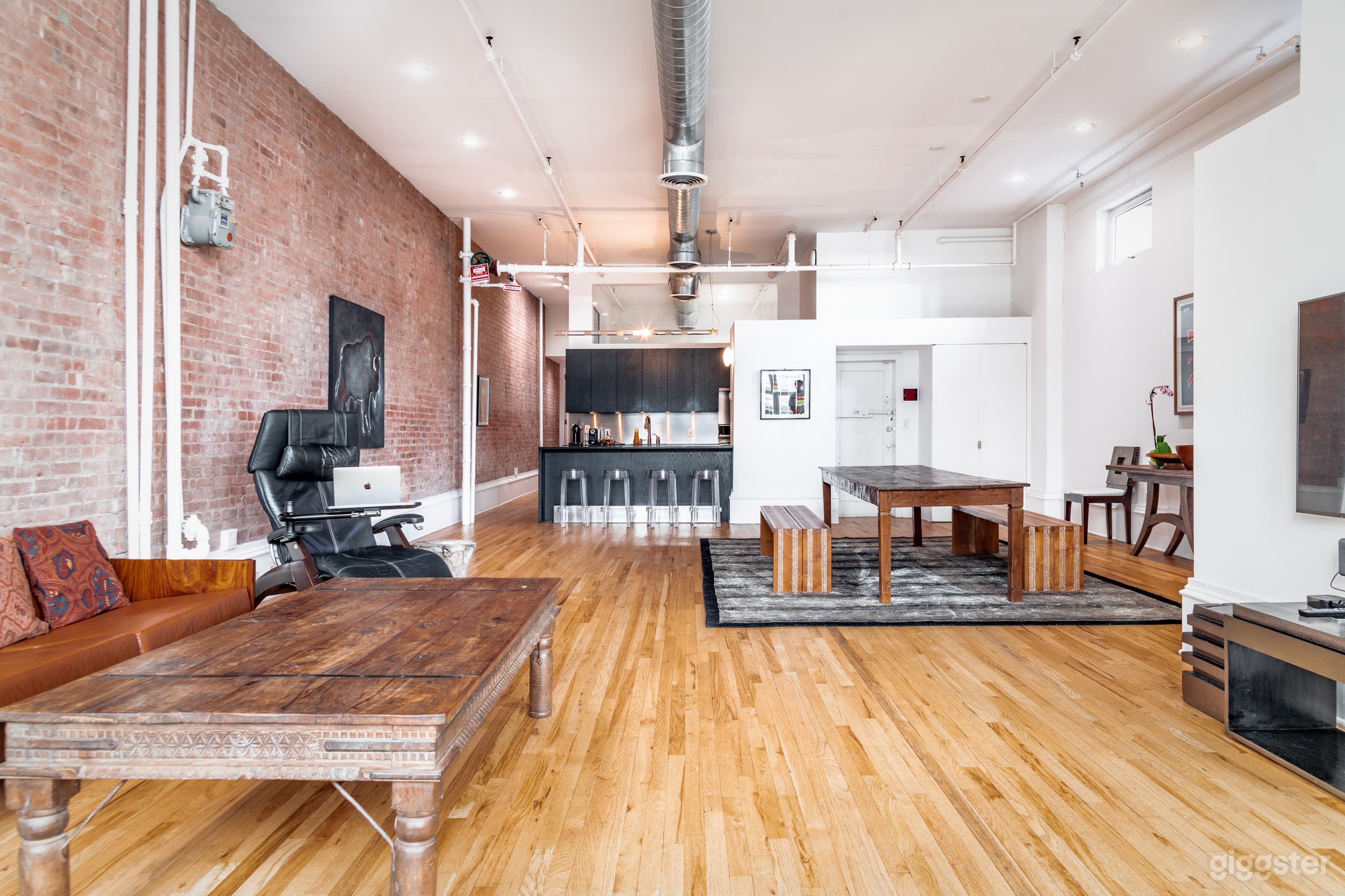 Prime SoHo Luxury Loft Event And Meeting Space Photo 2