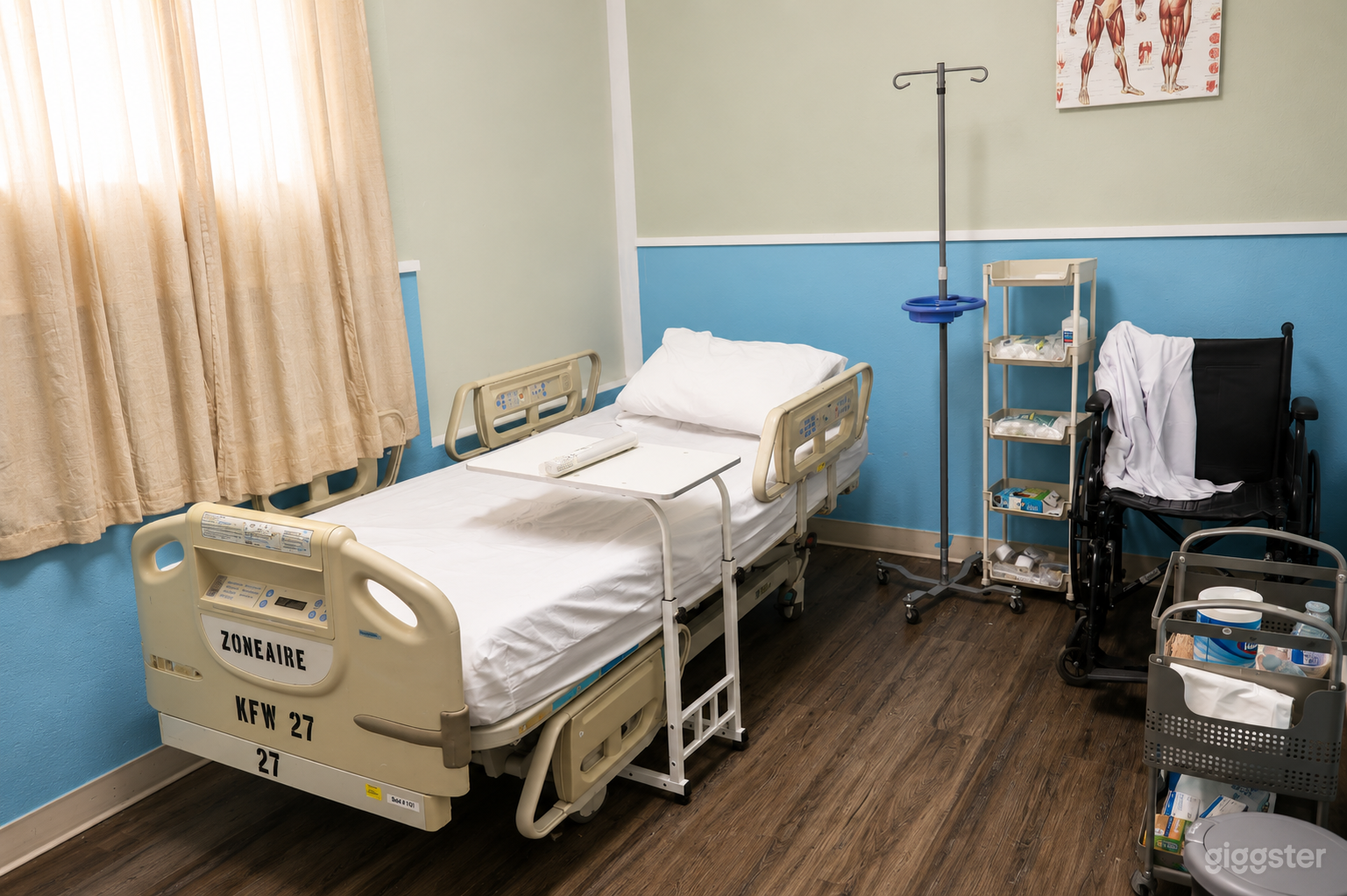 Production Ready Hospital Room Studio Set near DTLA Photo 1