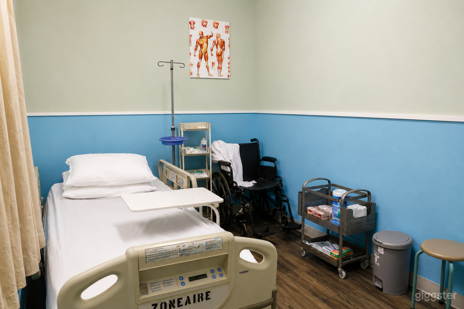 Production Ready Hospital Room Studio Set near DTLA Photo 3