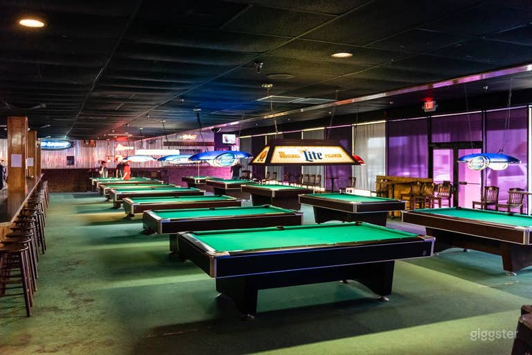  A Spacious Billiards and Sports Bar in College Station 