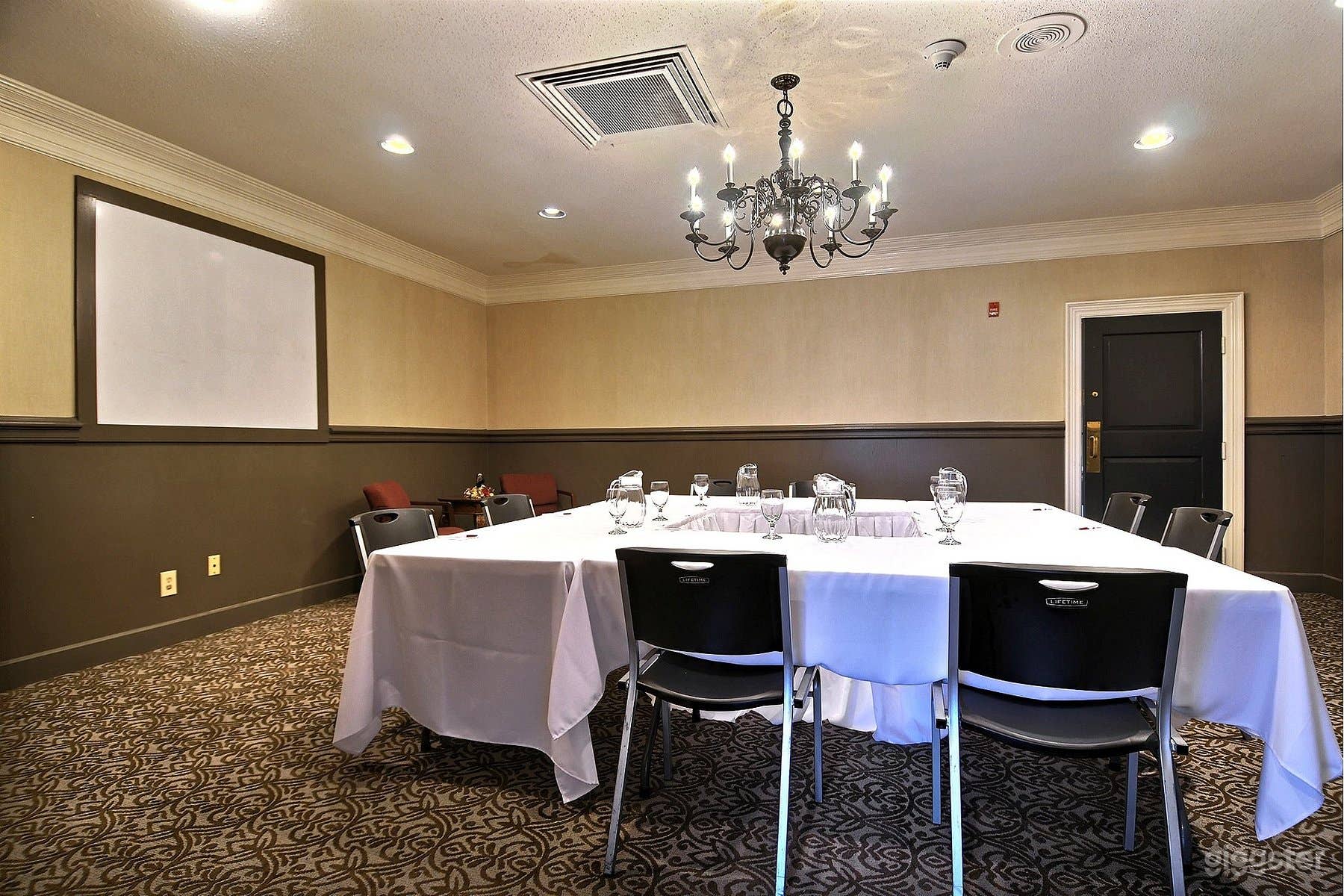 The Board Room - Meeting Space in Memphis Photo 3