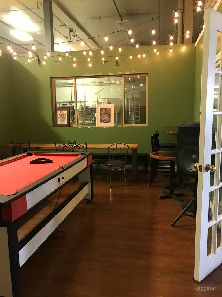  Cozy craft brewery tasting room 