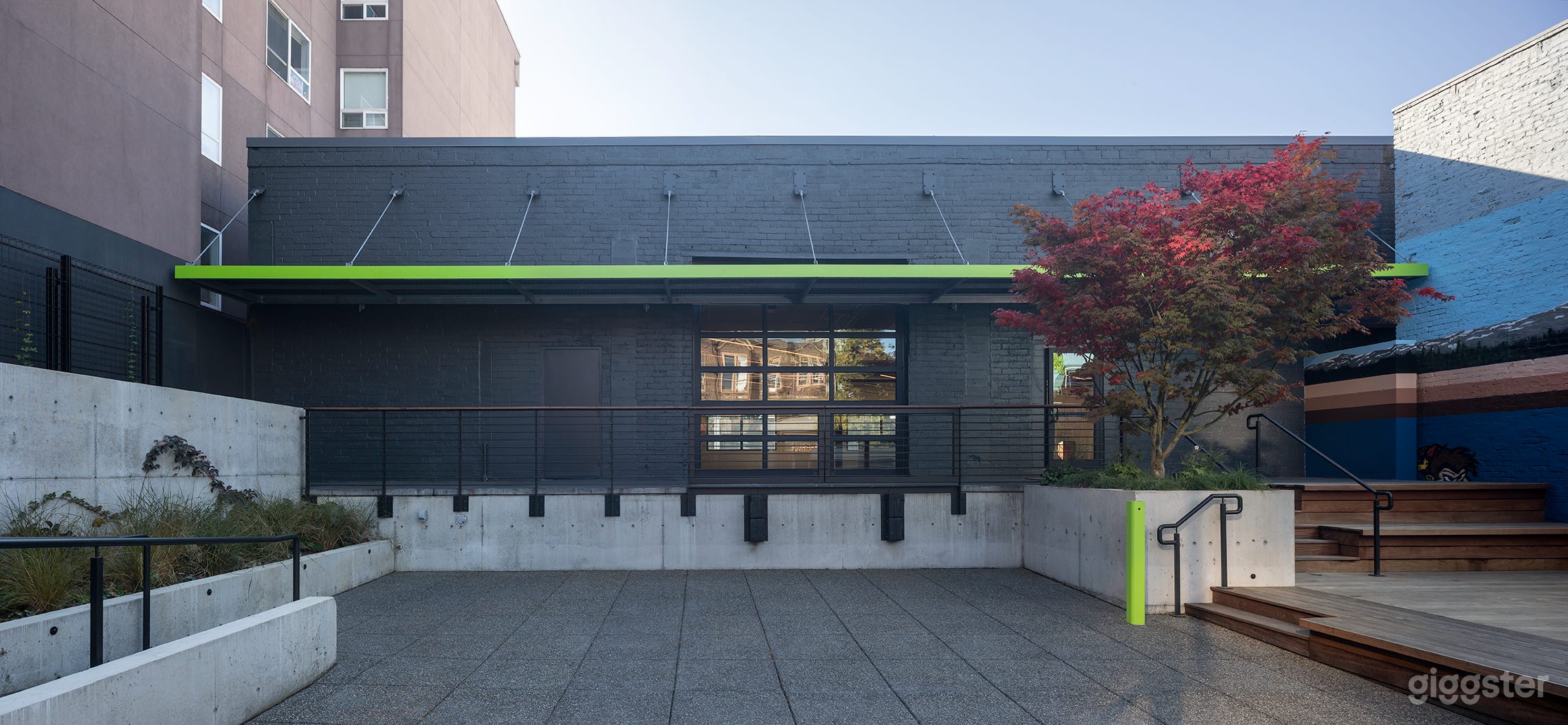 Industrial Chic Event Space in Downtown Seattle Photo 3