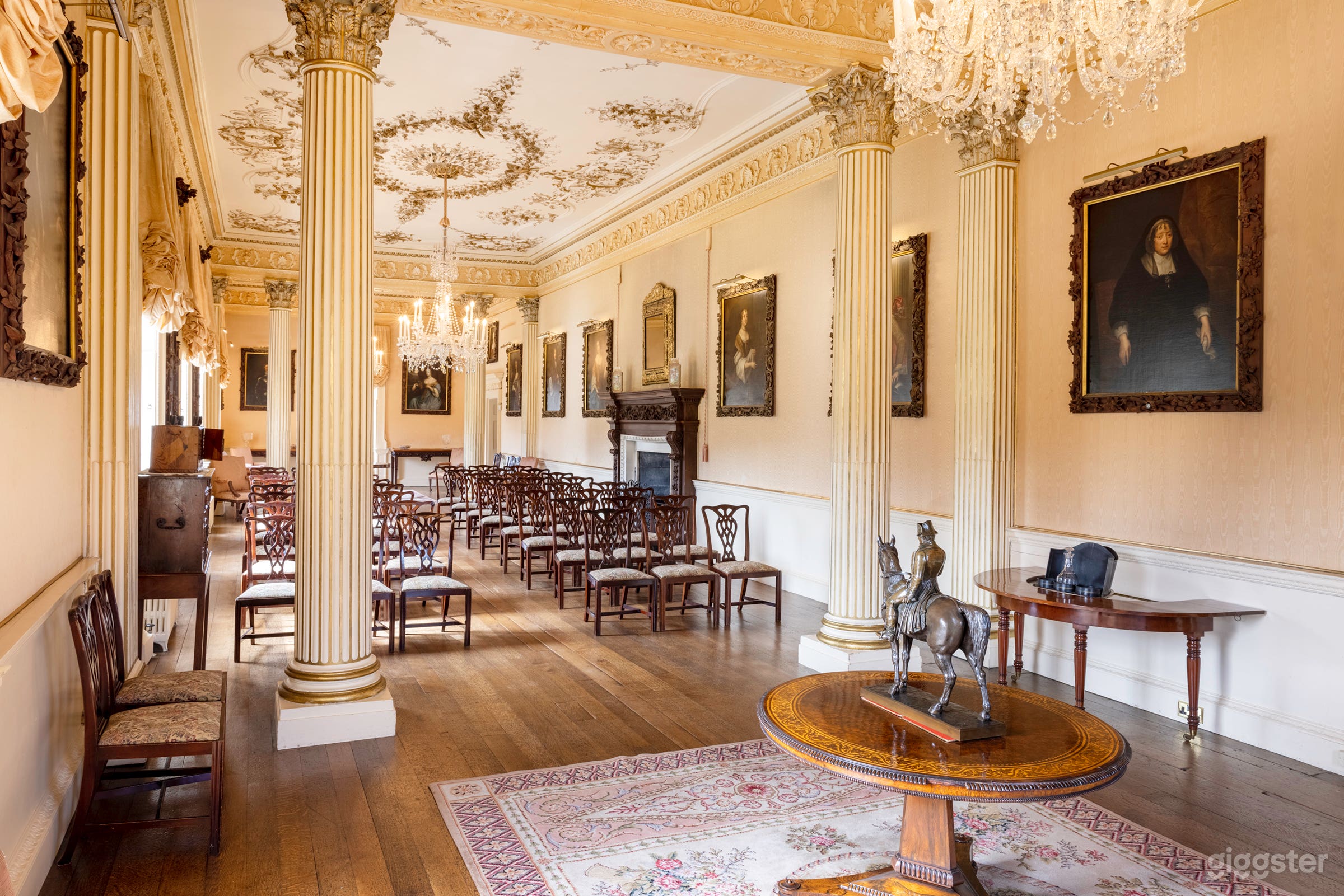 18th Century Stately Home in Worcestershire Photo 3