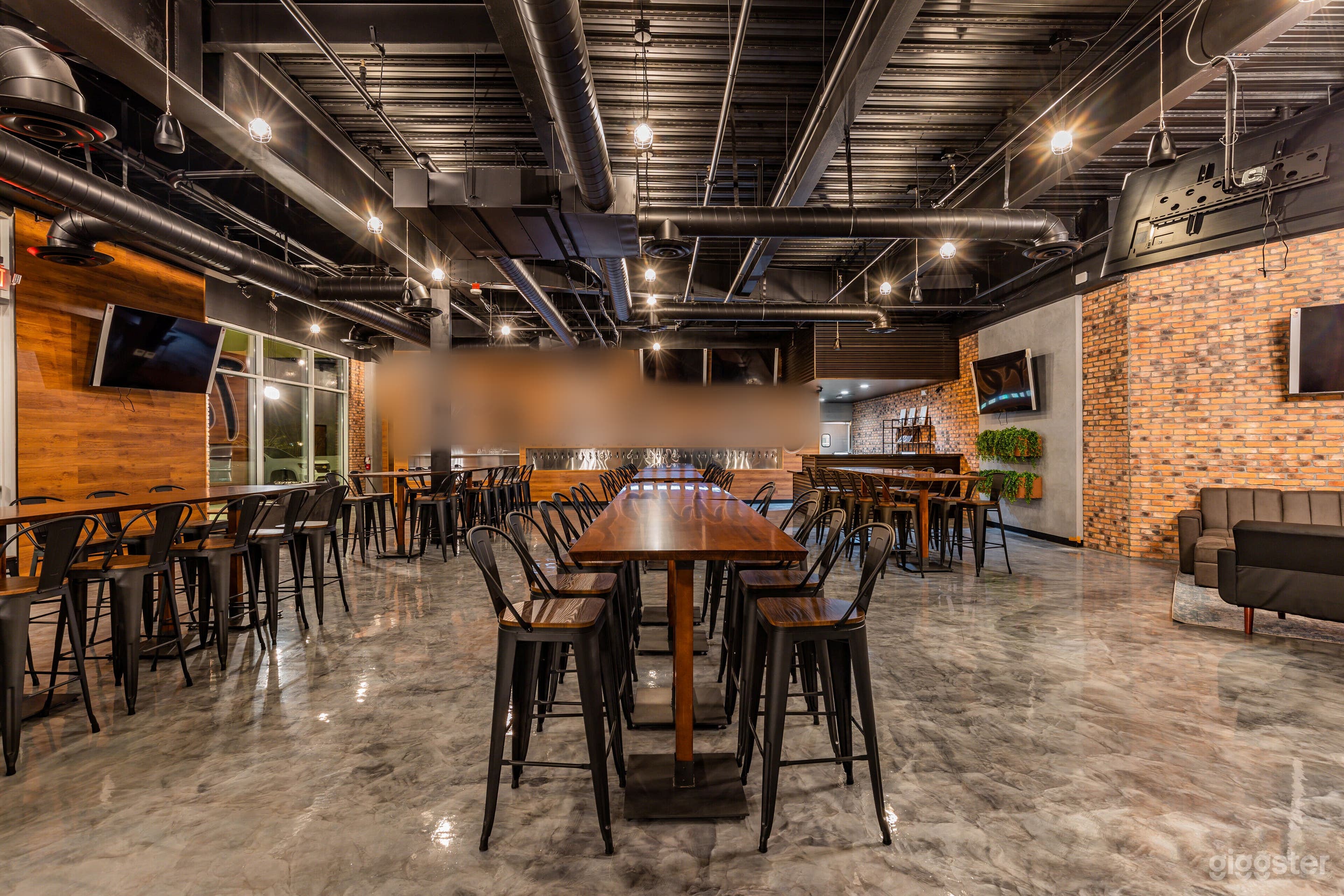 Urban Taproom with Rustic Charm &amp; Vegas Views Photo 2