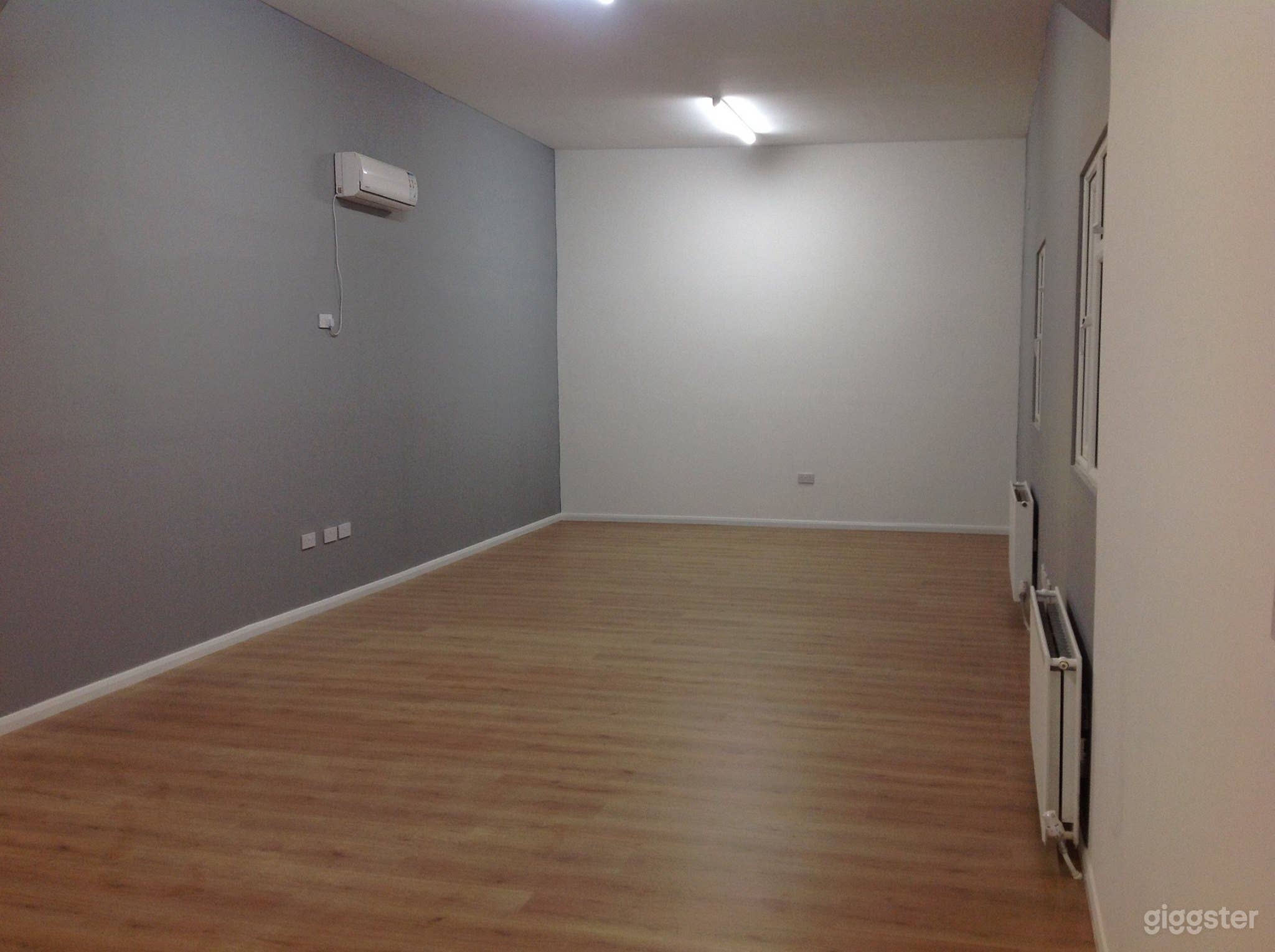 Professional Indoor Film and Photography Studio Photo 4