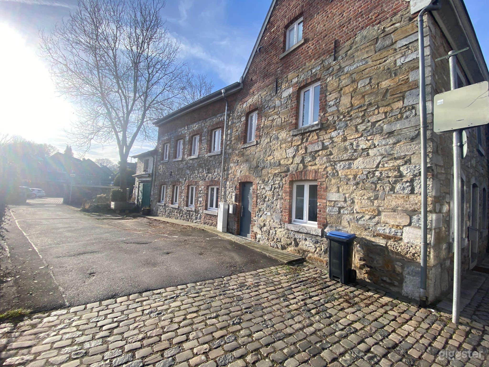 Historisches Bruchsteinhaus in denkmalgeschütztem Ort Photo 3