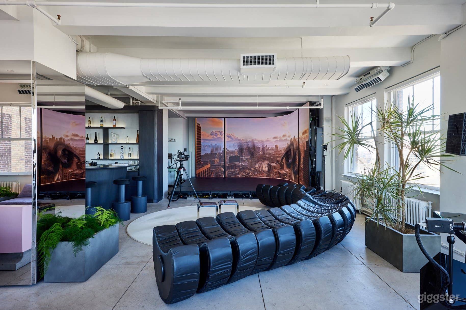 Modern SoHo Creative Hub with Outdoor Terrace Photo 2