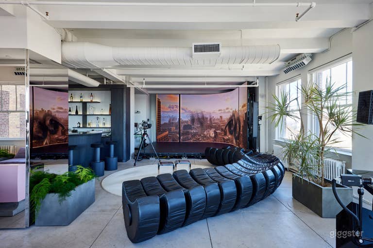  Modern SoHo Creative Hub with Outdoor Terrace 