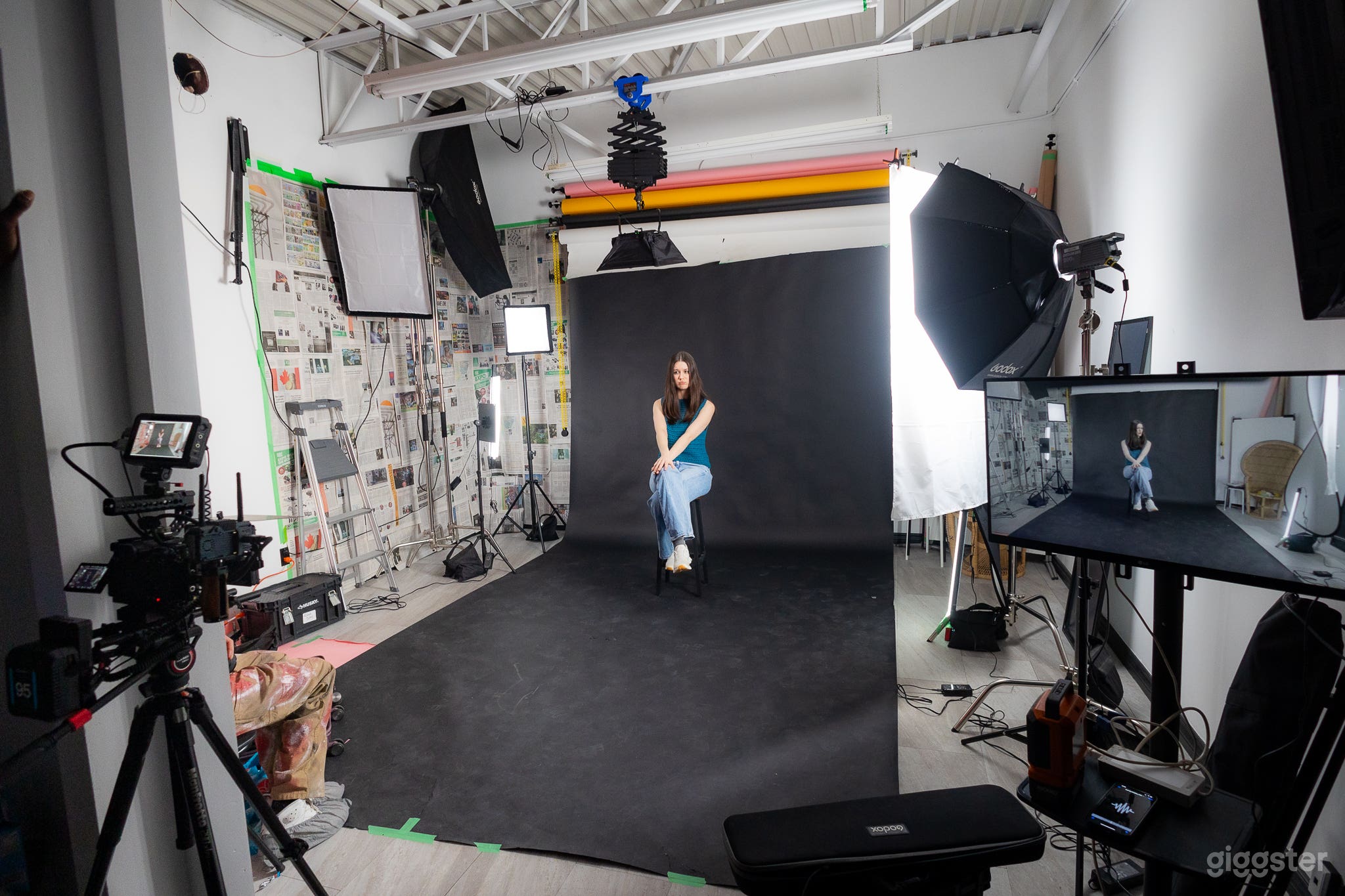 Modern photo studio in ottawa Photo 2