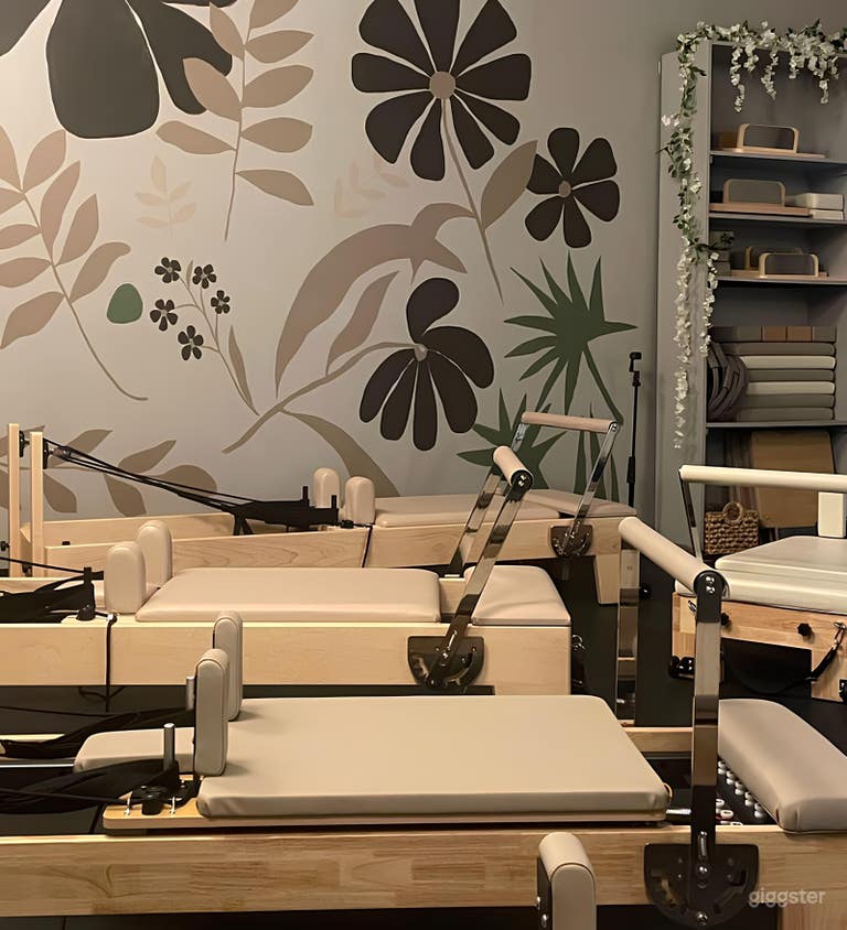  Chic Boutique Reformer Party 