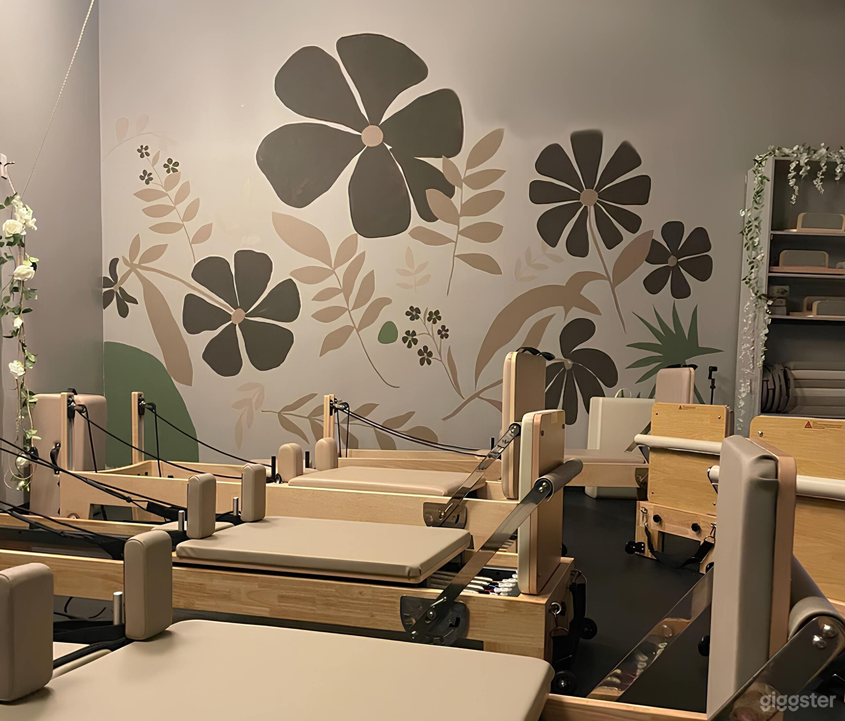 Chic Boutique Reformer Party Photo 2