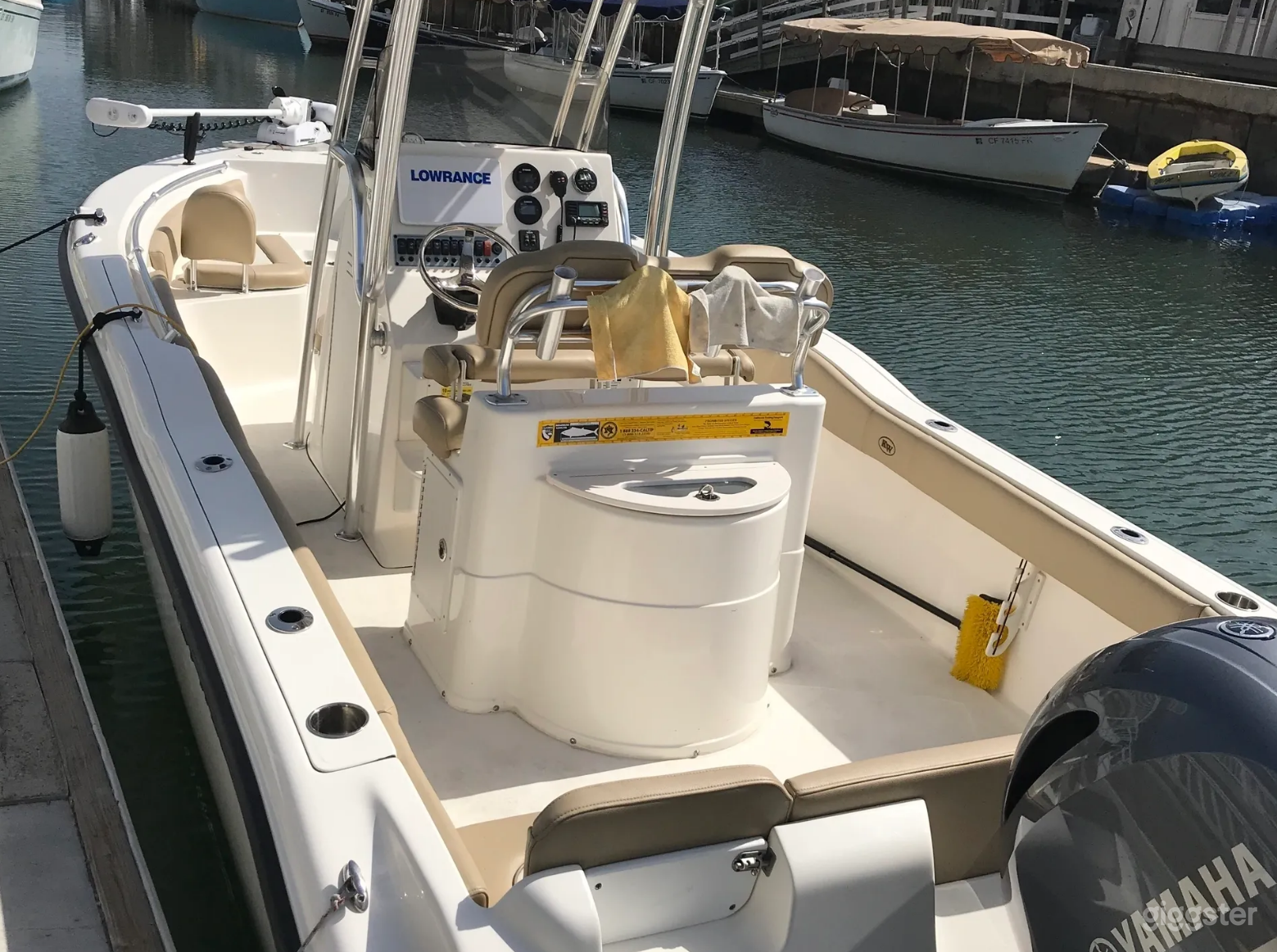 22' Cobia Center Console with a 2022 Yamaha 200 Outboard Photo 4