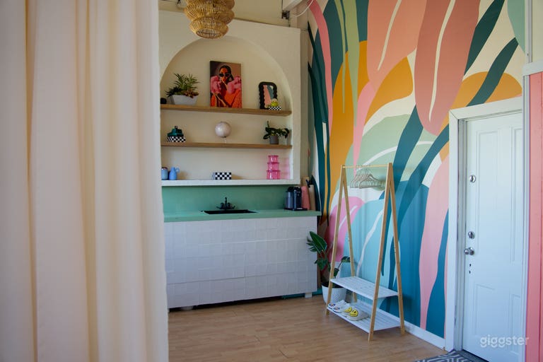  Dopamine Daylight Studio in St. Henri 