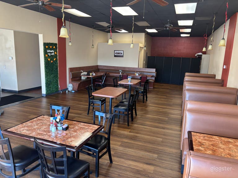  Espacio cálido y acogedor para eventos y reuniones 
