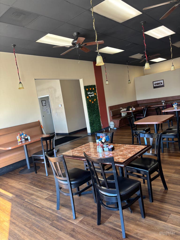  Espacio cálido y acogedor para eventos y reuniones 