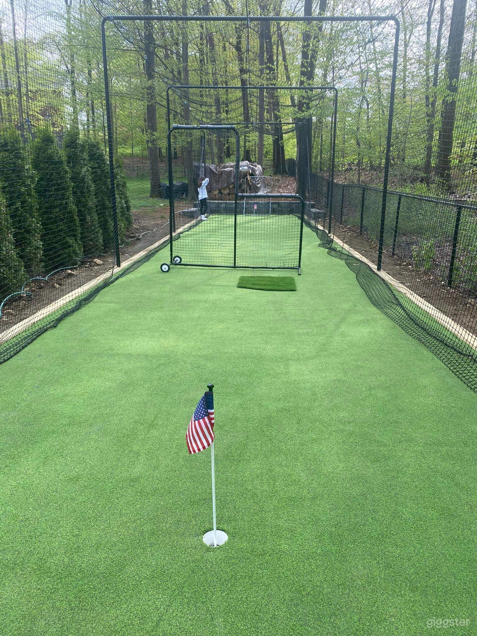 Pitching view - Golf, putting space is optional 