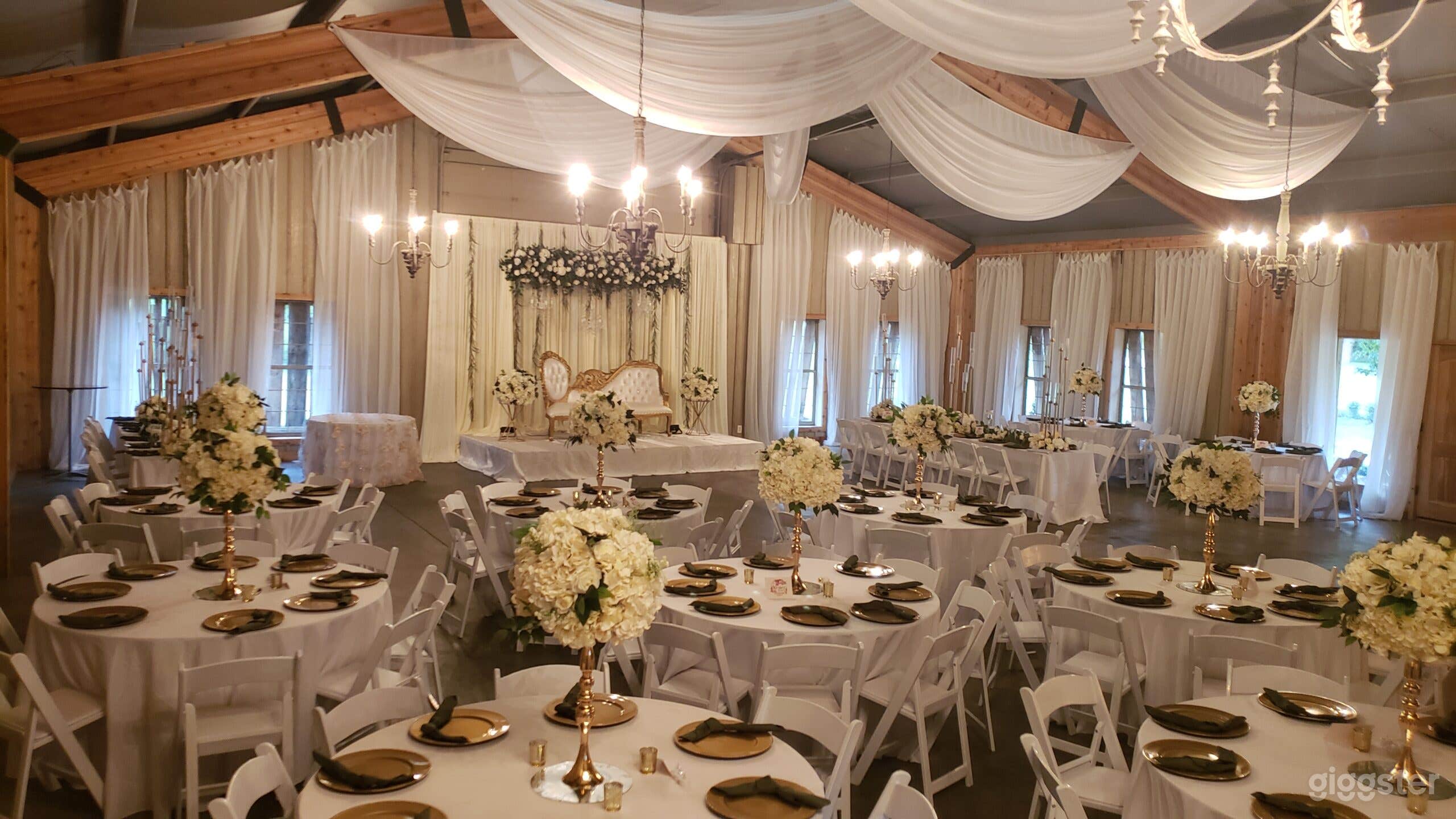 The Carriage House Photo 4