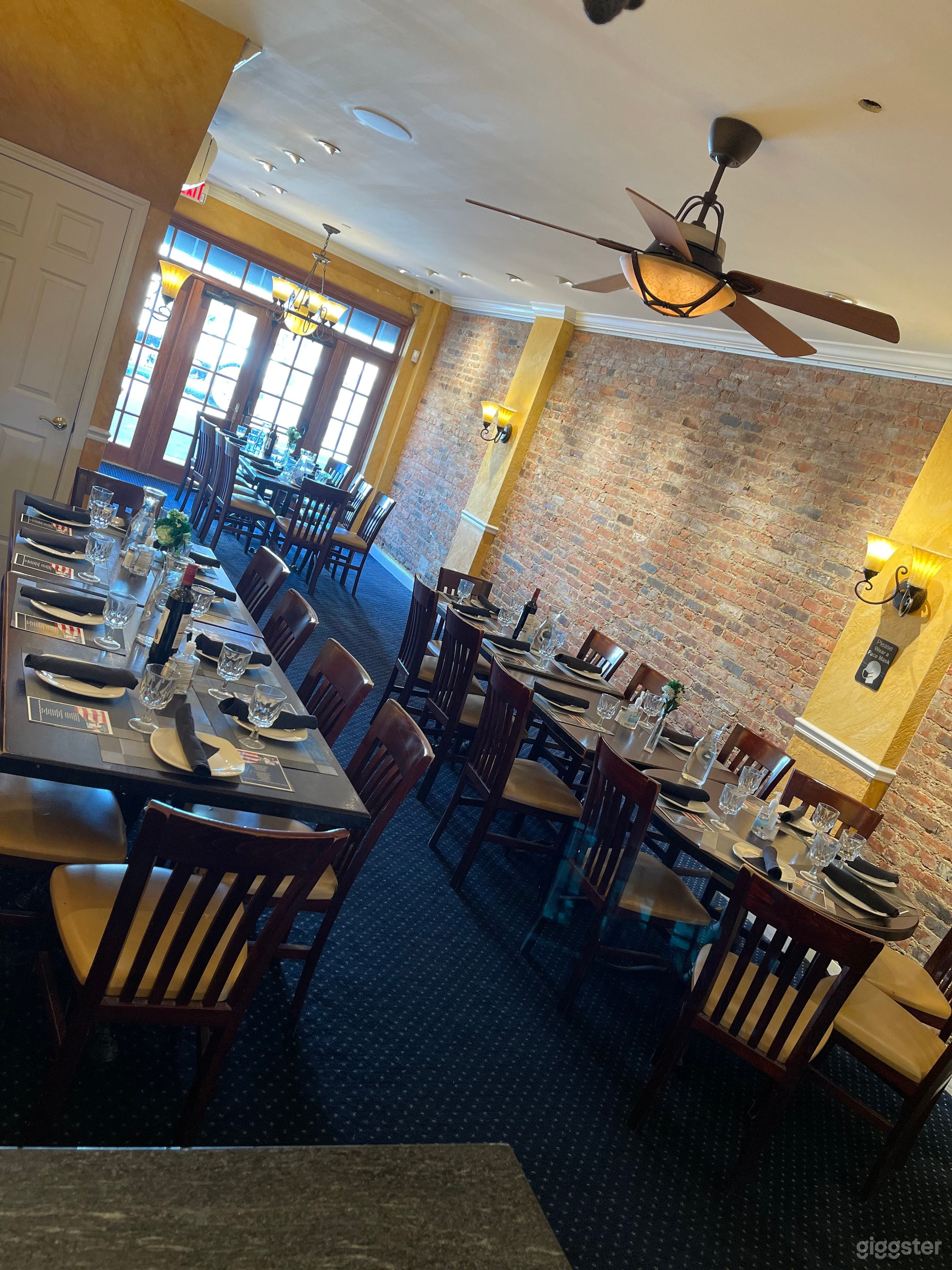 Pete's Saloon &amp; Restaurant Photo 3