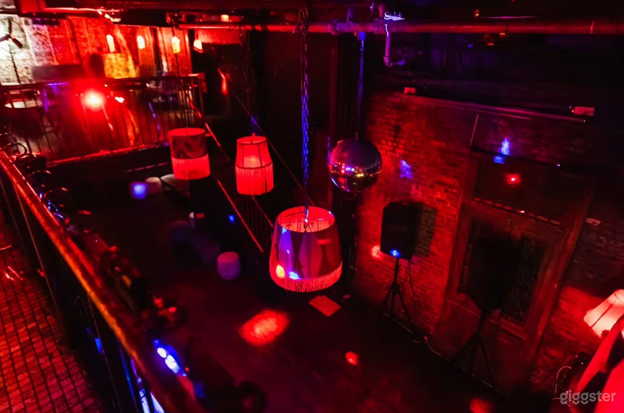 Multi Level Bulgarian Bar Photo 3