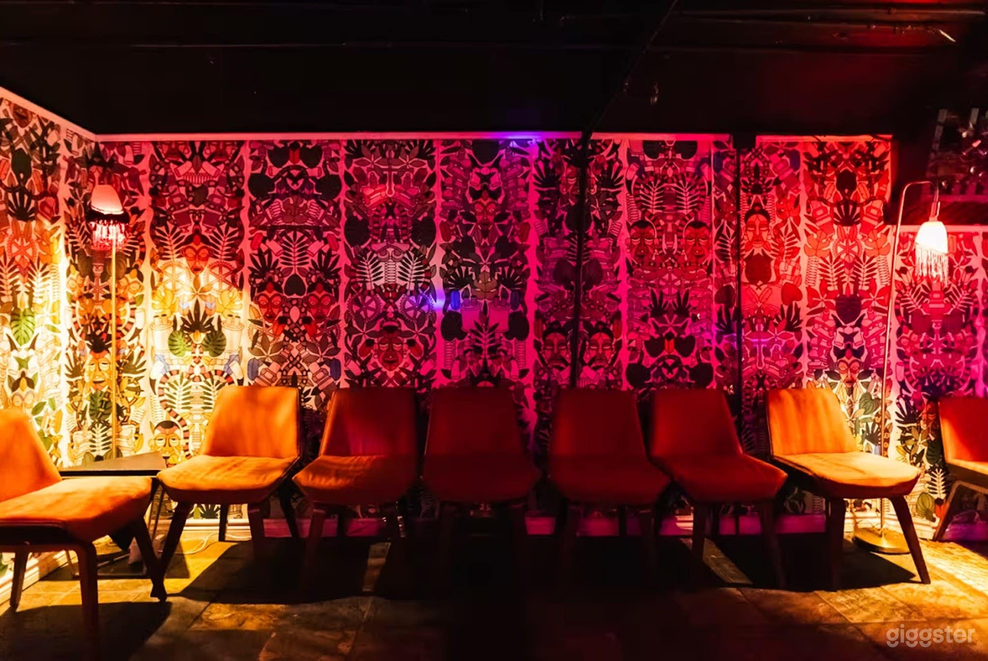 Multi Level Bulgarian Bar Photo 2