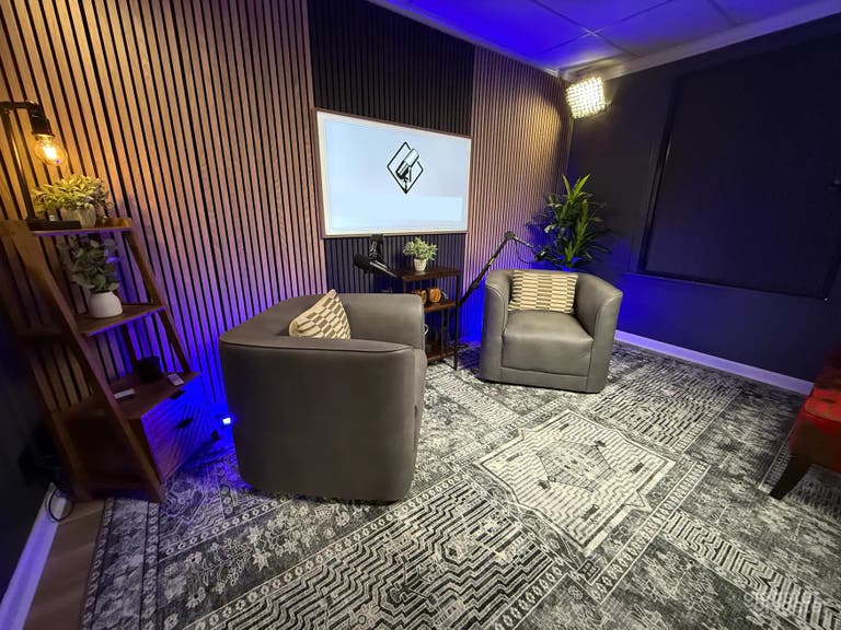 Studio Podcast per Produzione Completa 