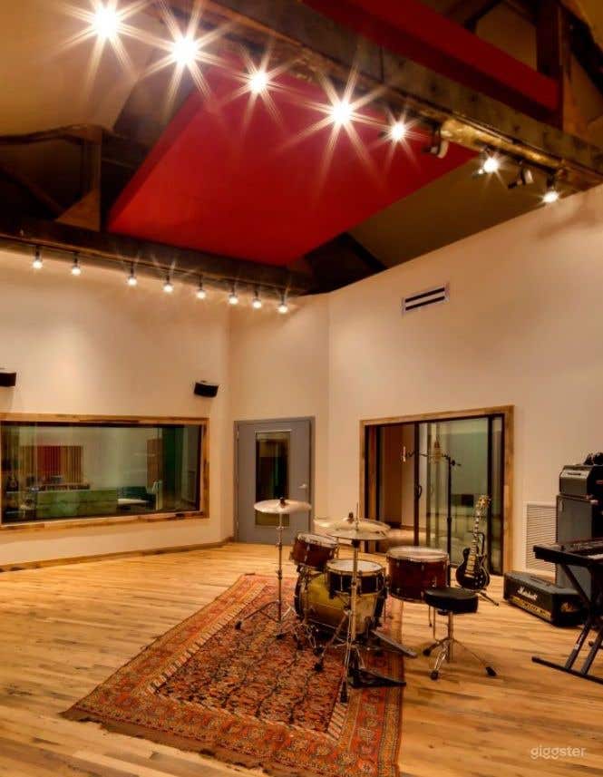  Philadelphia Modern Professional Recording Studio 
