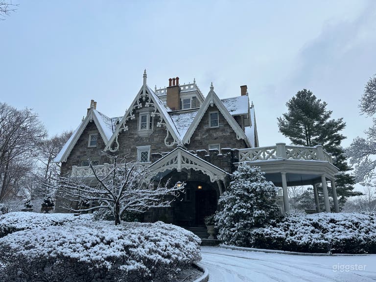  Gilded Age Mansion 15 mins from NYC 
