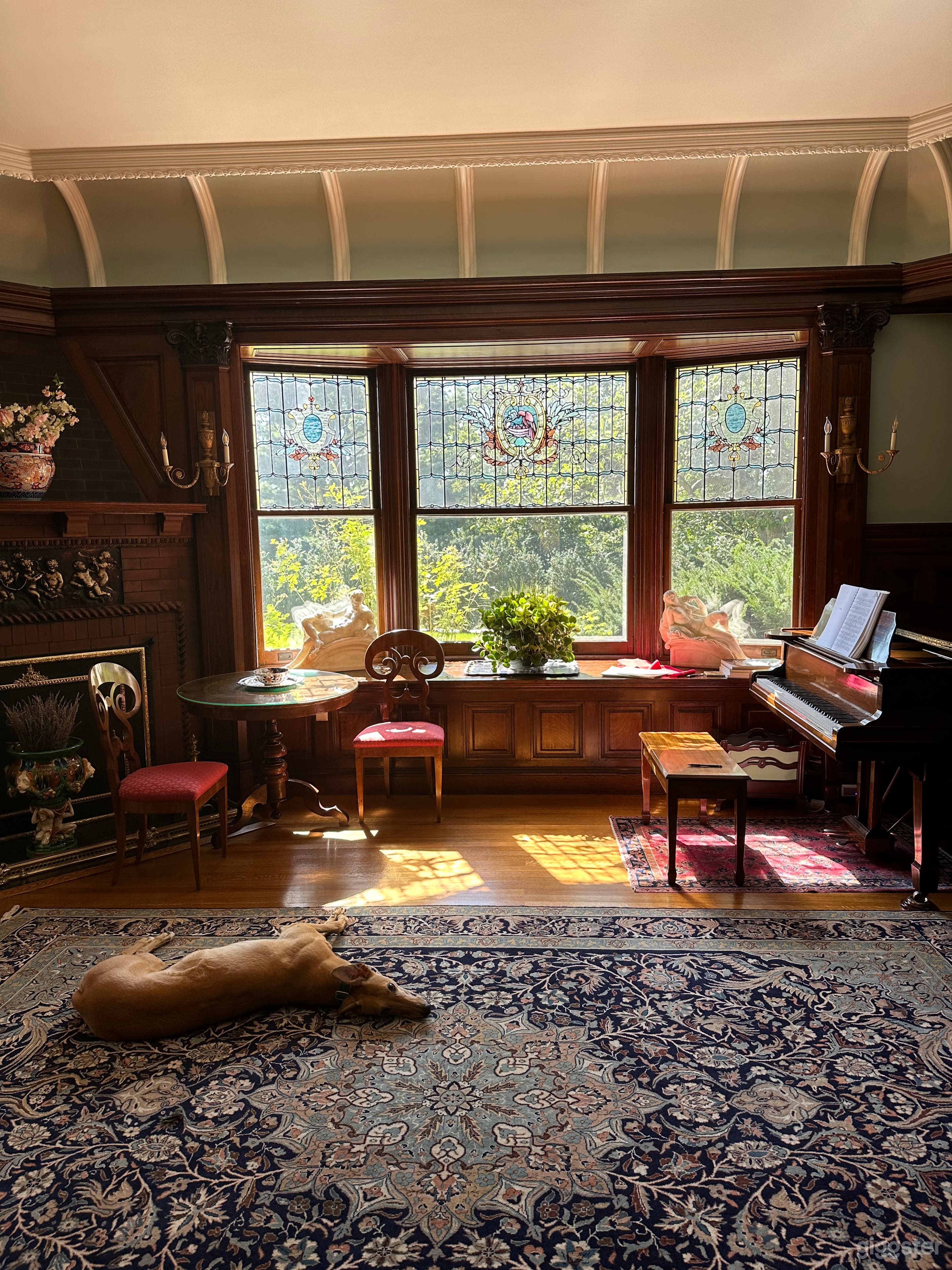 Gilded Age Mansion 15 mins from NYC Photo 4