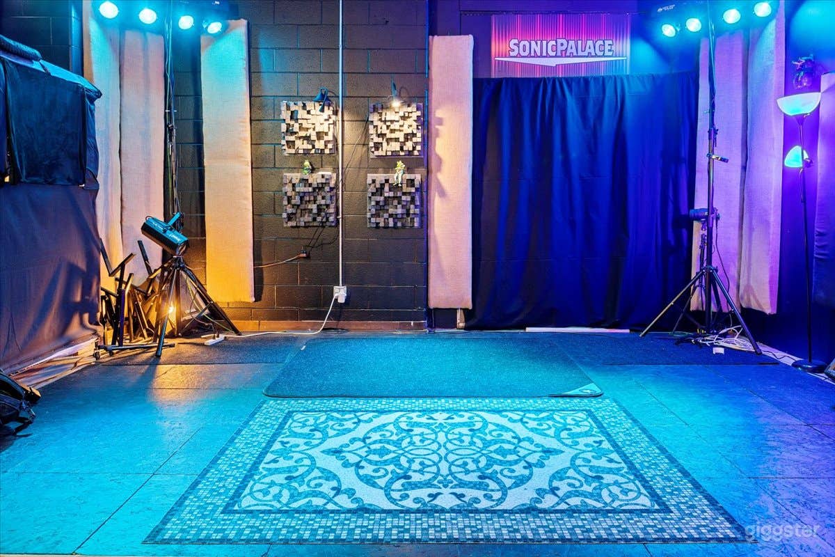 Equipped Rehearsal Studio  Photo 2
