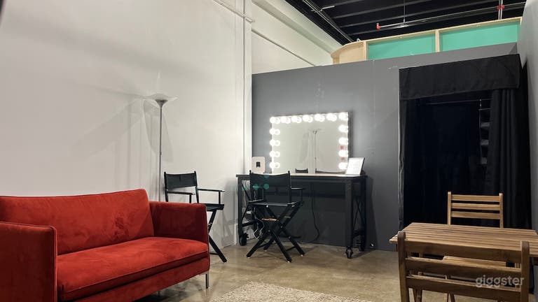  DTLA Film production & Music recording studio 